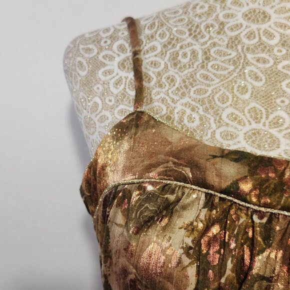 Daytrip Size Medium Floral Metallic Thread Spaghetti Strap Tank Cami Y2K Boho - Picture 4 of 13